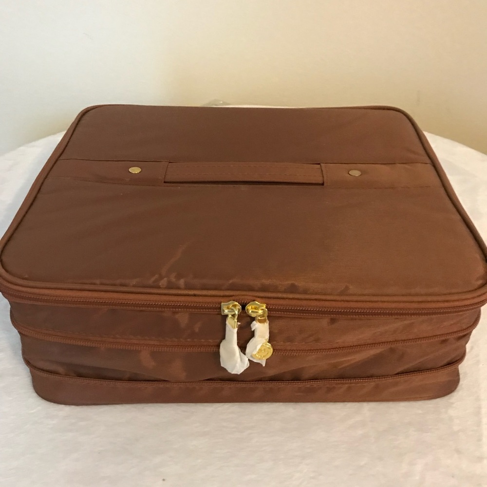 Jewelry Carrier